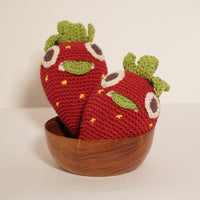 Billy la fraise hochet