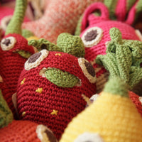 Billy la fraise hochet
