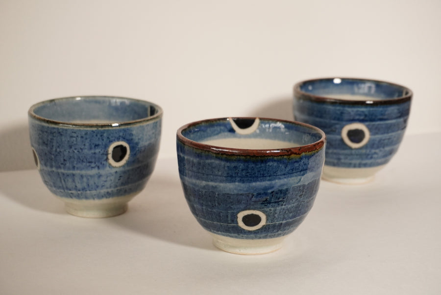Bol japonais blanc avec cercle bleu