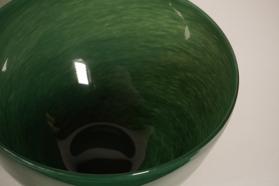 Bol vert en verre soufflé