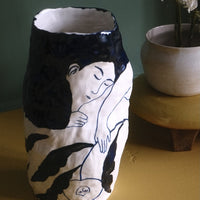 Vase dame
