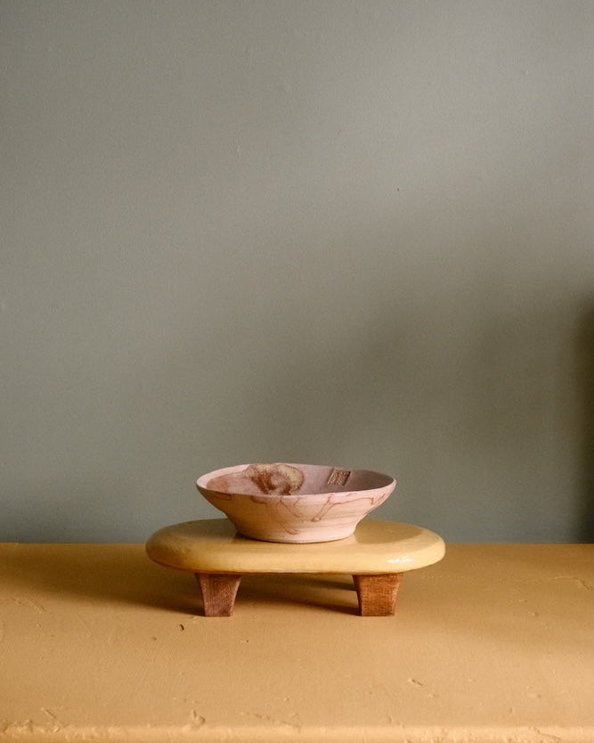 Assiette beige