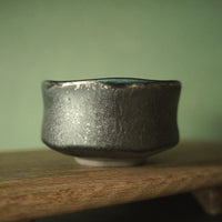Bol matcha noir  intérieur bleu vert