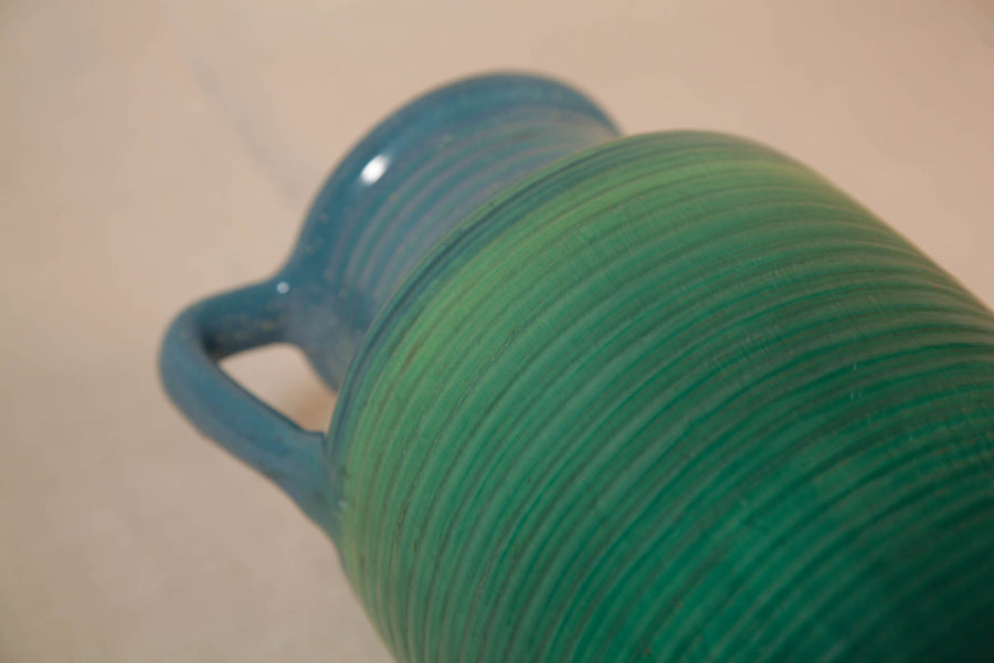 Vase dégradè bleu verte - collection "Céramique de l'Est de L'UE"