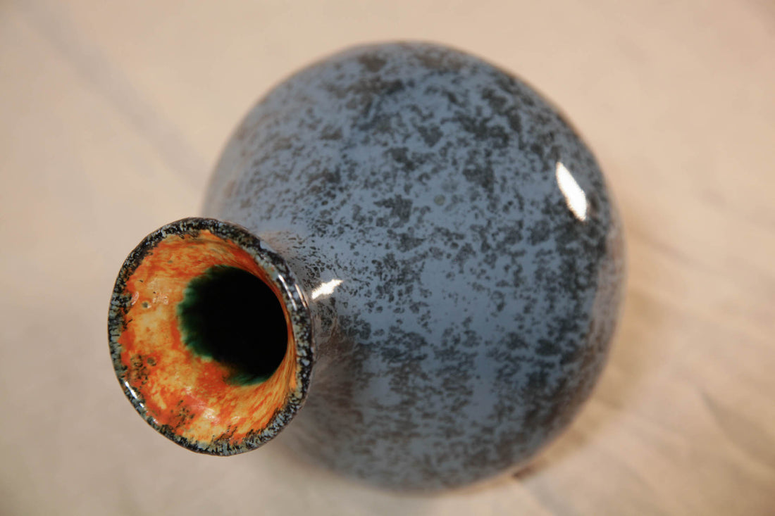 Vase bleu stone  tacheté - collection "Céramique de l'Est de L'UE"