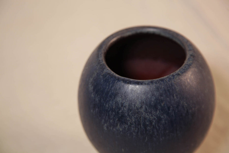 Vase bleu mat - collection "Céramique de l'Est de L'UE"